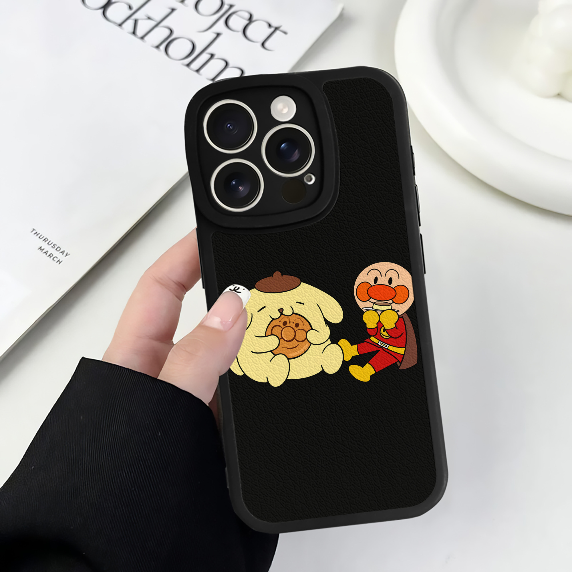 （画像用） アンパンマン Anpanman 【iPhone 16シリーズ対応】シリコンスマホケース（レザー調） 材質：シリコン